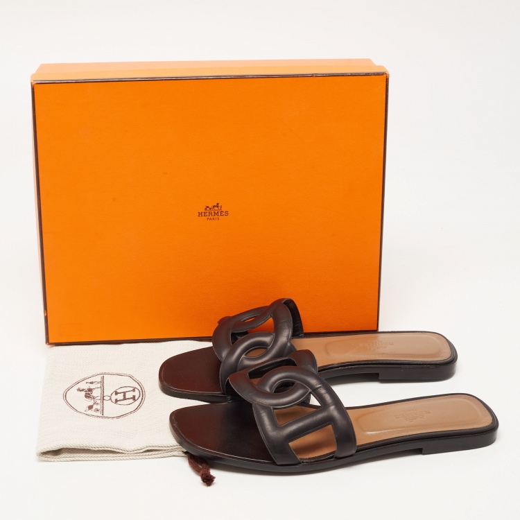 Pre Owned Hermes Black Leather Aloha Slide Flats Size 39