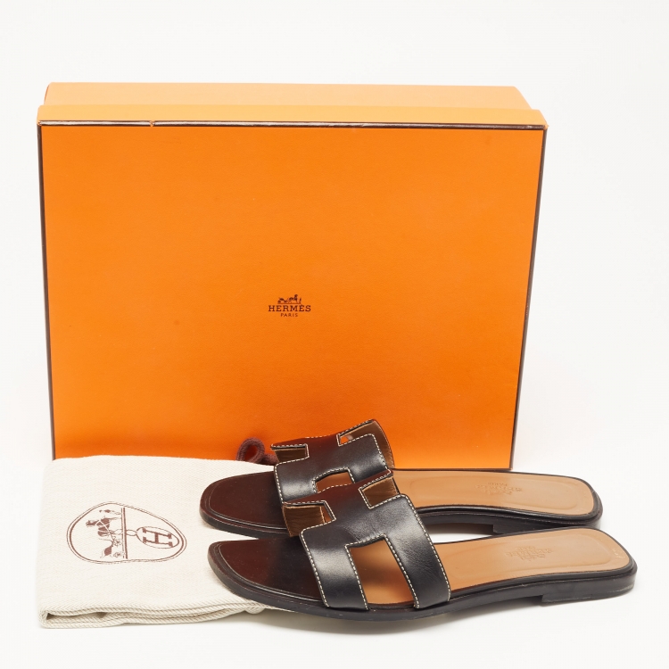 Pre Owned Hermes Black Leather Oran Flat Slides Size 37
