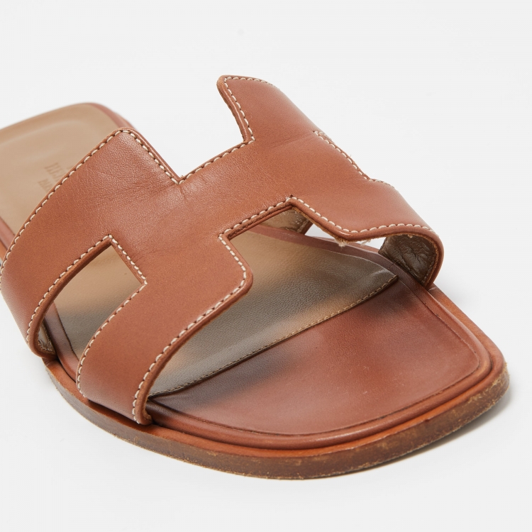 Pre Owned Hermes Brown Leather Oran Flat Slides Size 37