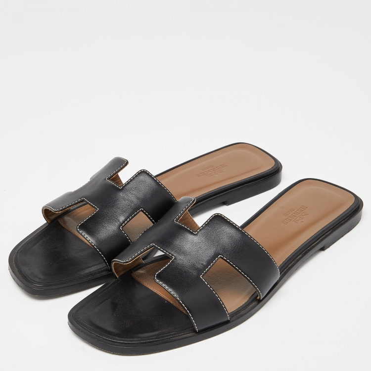 Pre Owned Hermes Black Leather Oran Flat Slides Size 39.5 