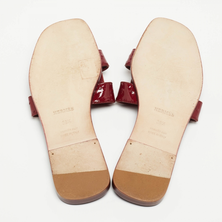 Pre Owned Hermes Burgundy Ostrich Embossed Leather Oran Flat Slides Size 39.5