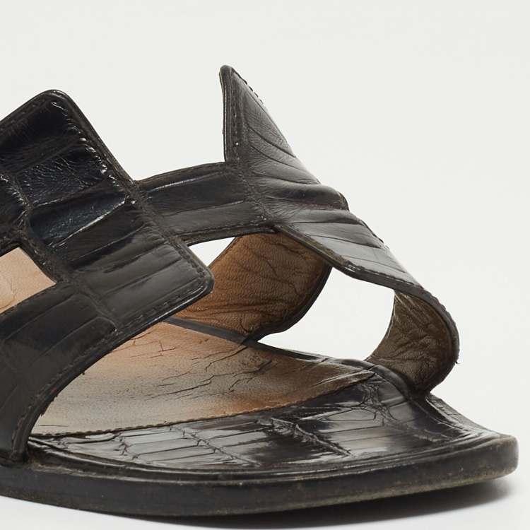 مملوكة مسبقًا Hermes Black Alligator Oran Flat Slides Size 39.5