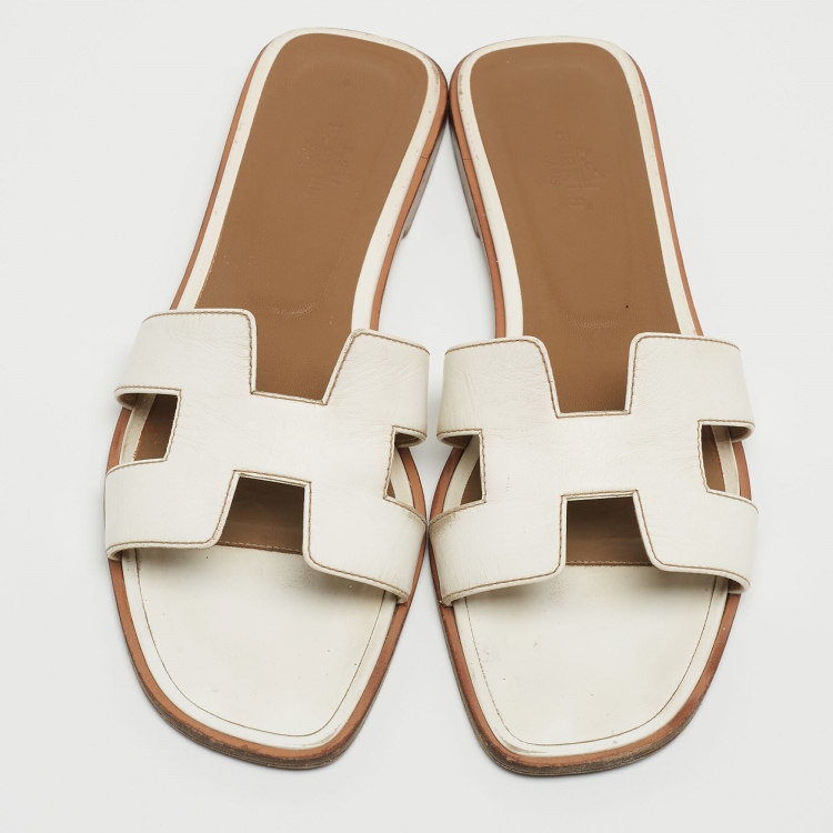 Pre Owned Hermes White Leather Oran Flat Slides Size 40 