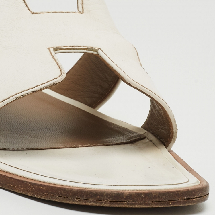 Pre Owned Hermes White Leather Oran Flat Slides Size 40 
