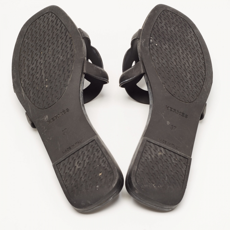 Pre Owned Hermes Black Rubber Aloha Flat Slides Size 37  