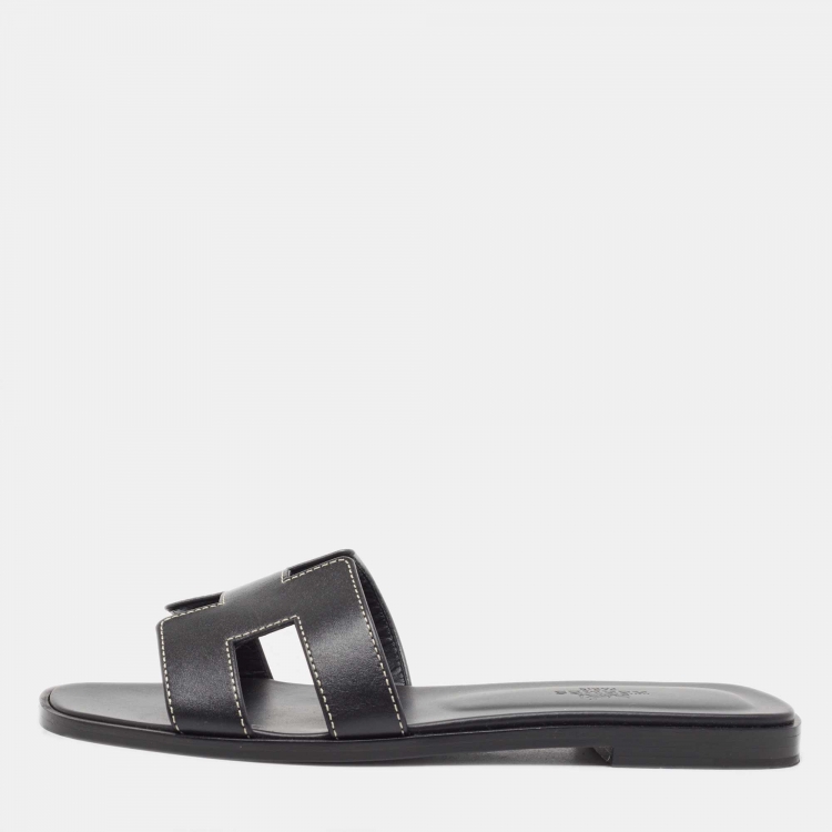 Pre Owned Hermes Black Leather Oran Flat Slides Size 36.5