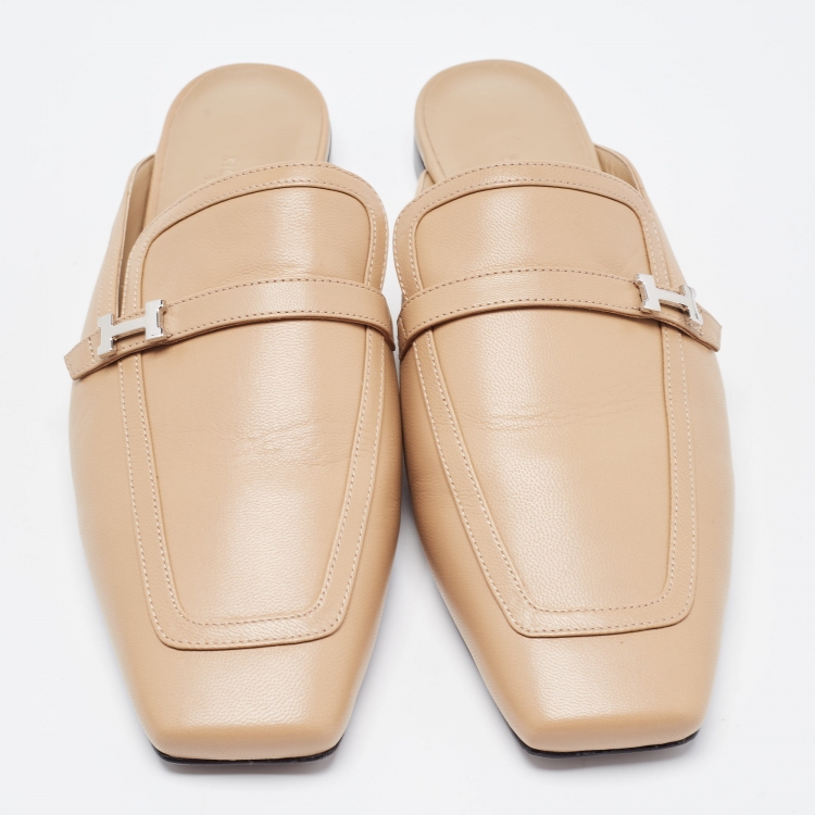 Pre Owned Hermes Beige Leather Groupie Mules Size 40 