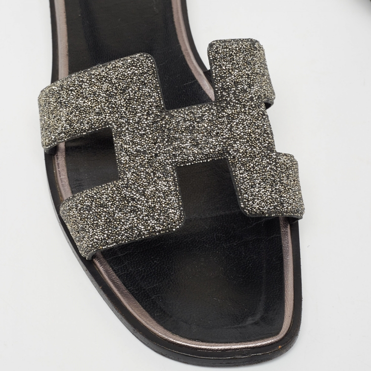 Pre Owned Hermes Metallic Grey Beads Oran Flat Slides Size 37