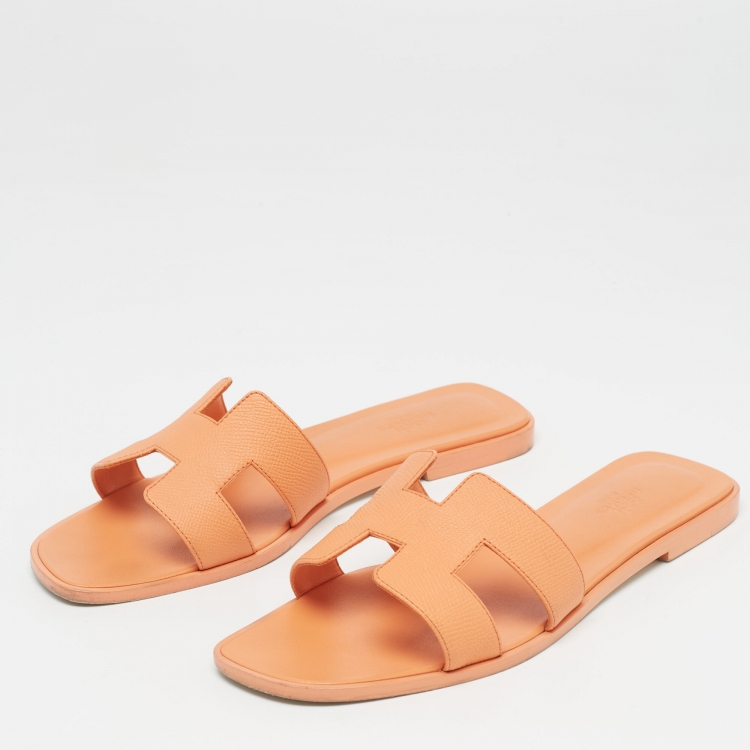 Pre Owned Hermes Orange Leather Oran Sandals Size 40.5