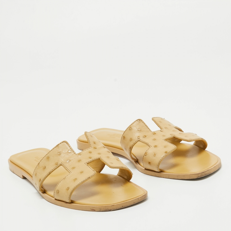 Pre Owned Hermes Yellow Ostrich Oran Flat Slides Size 39