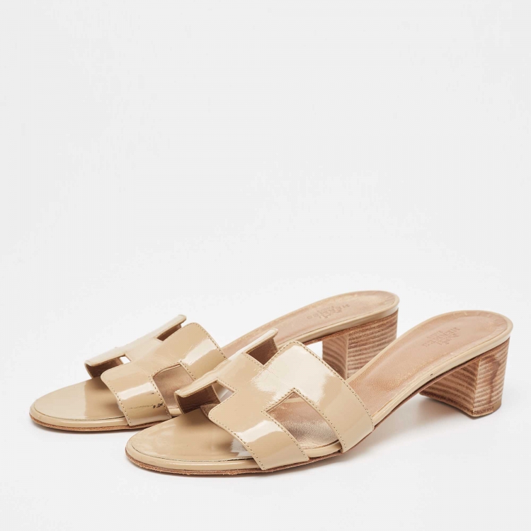 Pre Owned Hermes Beige Patent Oasis  Slide Sandals Size 39