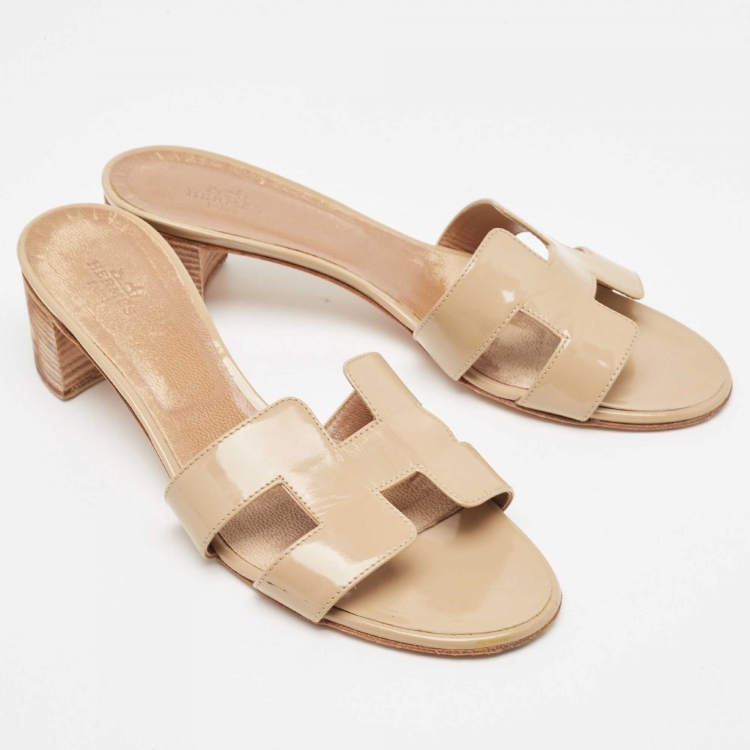 Pre Owned Hermes Beige Patent Oasis  Slide Sandals Size 39