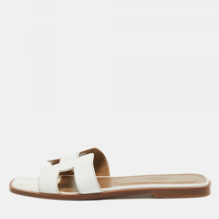 Pre Owned Hermes White Leather Oran Flat Slides Size 39 