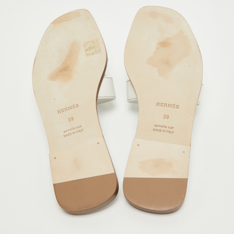 Pre Owned Hermes White Leather Oran Flat Slides Size 39