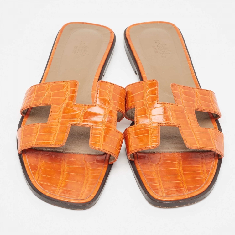 Pre Owned Hermes Yellow  Croc Embossed Oran  Flat Slides Size 39 