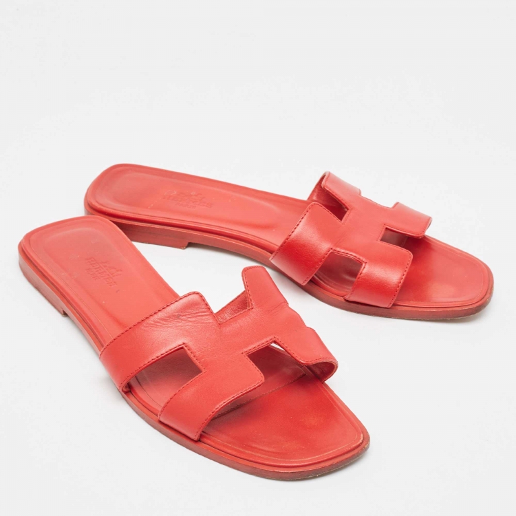 Pre Owned Hermes Red Leather Oran Flat Slides Size 38
