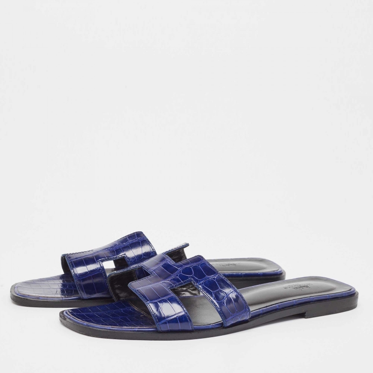 Pre Owned Hermes Blue Crocodile Oran Flat Slides Size 39