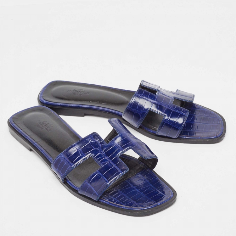 Pre Owned Hermes Blue Crocodile Oran Flat Slides Size 39
