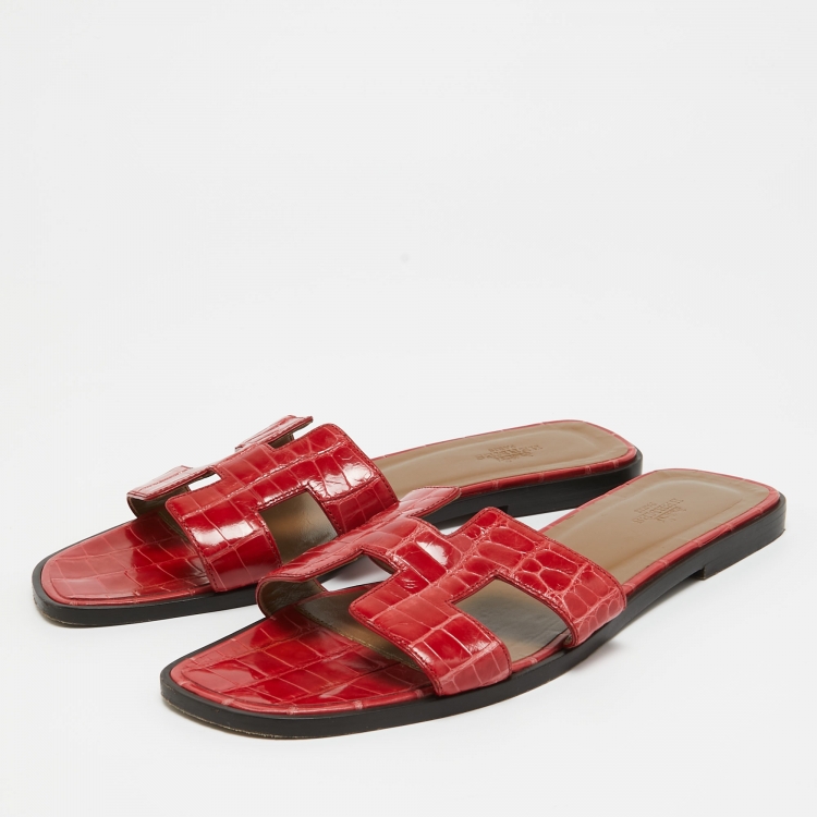 Pre Owned Hermes Red Alligator Oran Flat Slides Size 39