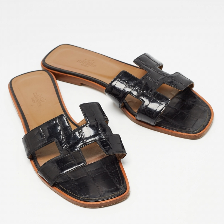 Pre Owned Hermes Black Crocodile Oran Flat Slides Size 40