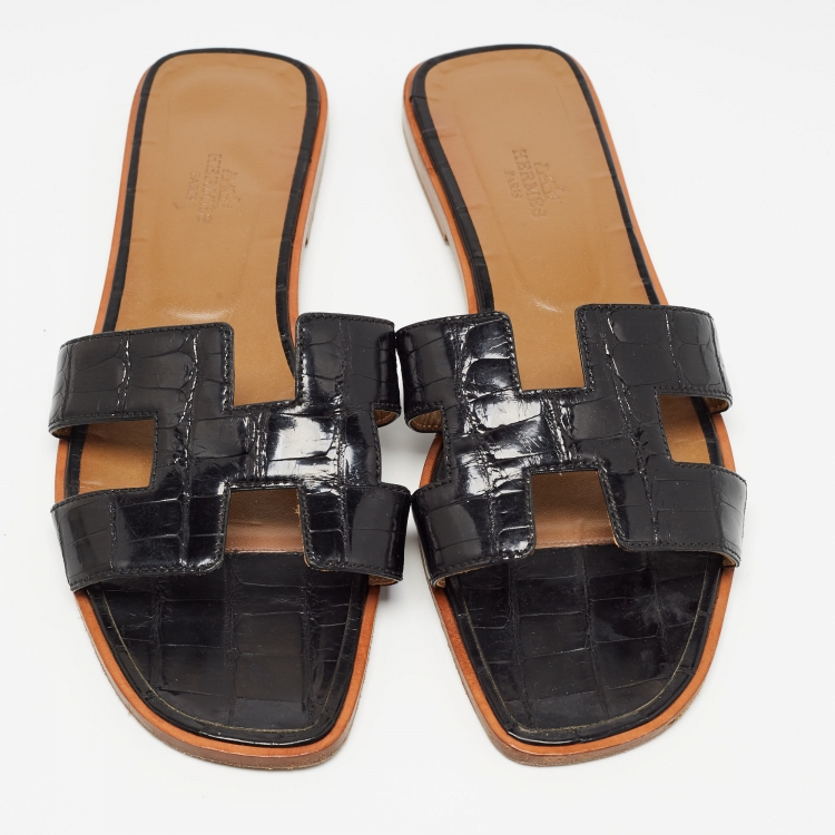 Pre Owned Hermes Black Crocodile Oran Flat Slides Size 40