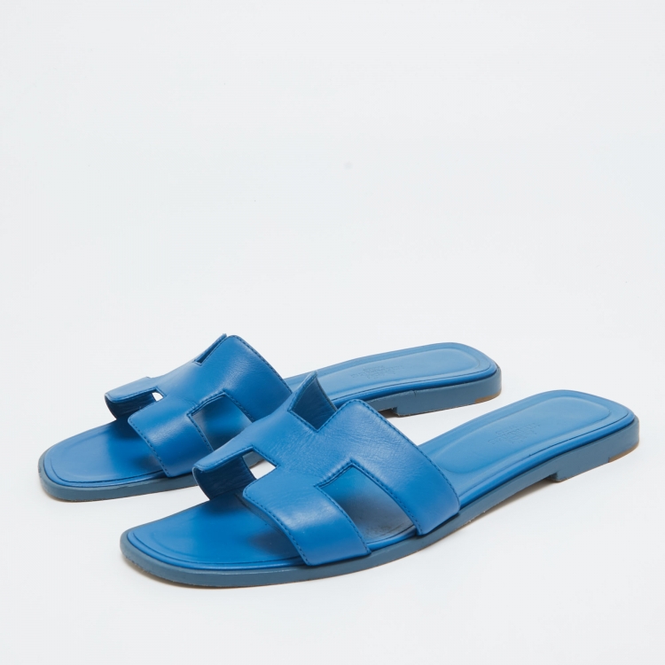 Pre Owned Hermes Blue Leather Oran Flat Slides Size 39.5