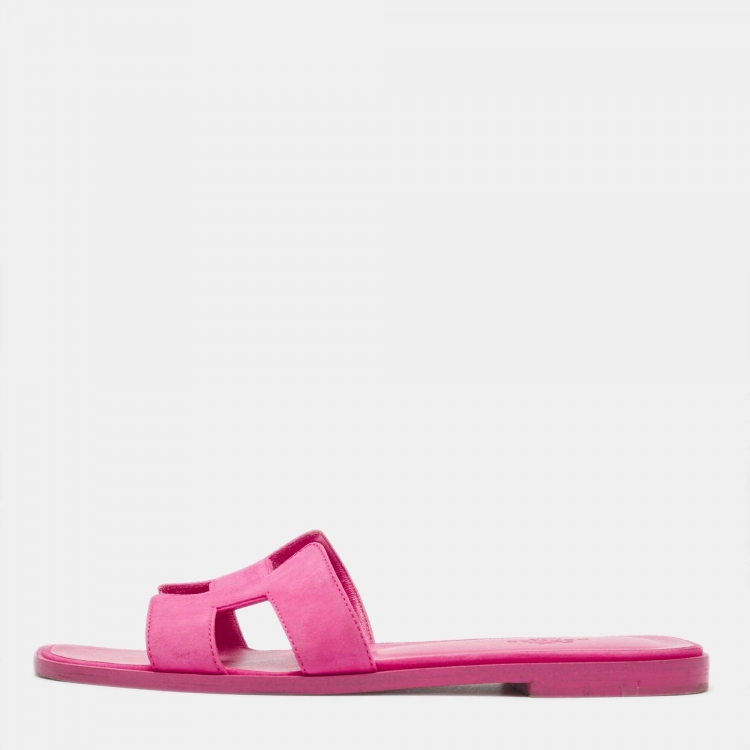 Pre Owned Hermes Pink Suede Oran Flat Slides Size 37