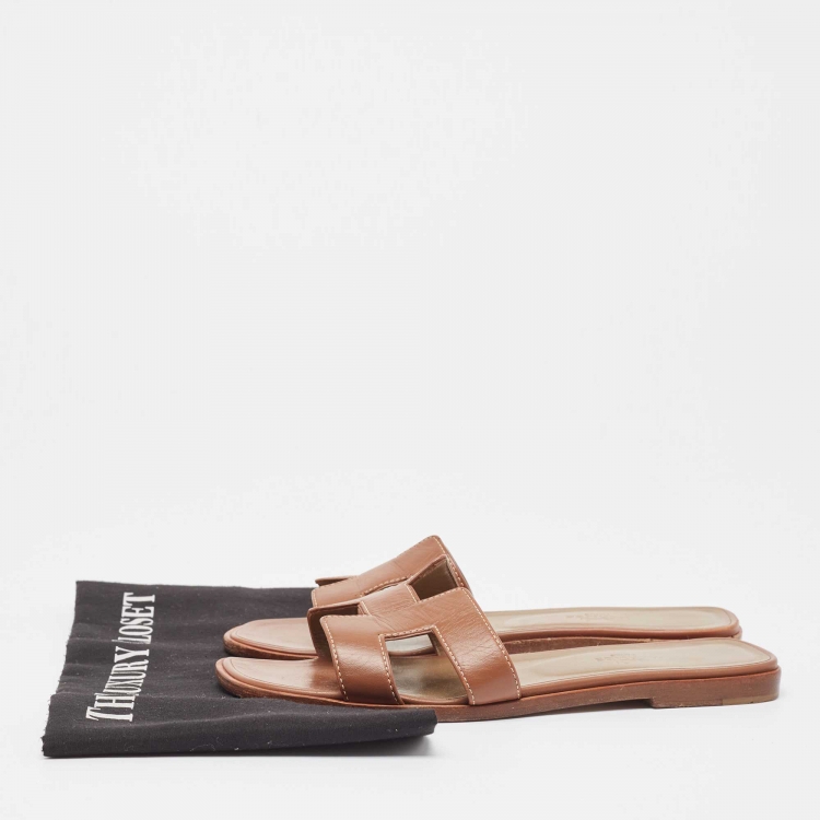 Pre Owned Hermes Brown Leather Oran Flat Slides Size 37