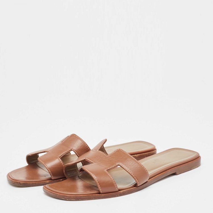 Pre Owned Hermes Brown Leather Oran Flat Slides Size 37