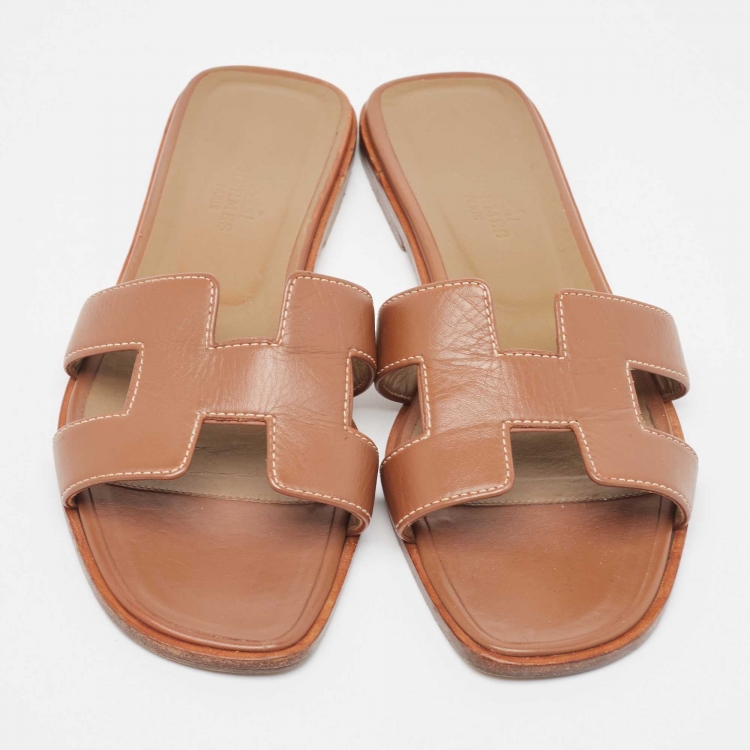 Pre Owned Hermes Brown Leather Oran Flat Slides Size 37