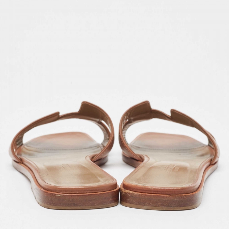 Pre Owned Hermes Brown Leather Oran Flat Slides Size 37