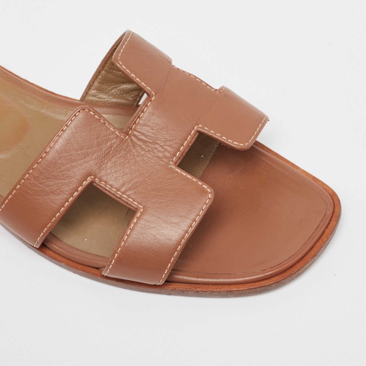 Pre Owned Hermes Brown Leather Oran Flat Slides Size 37