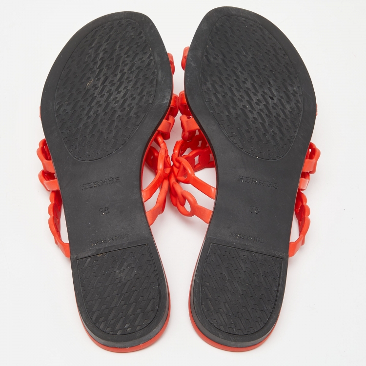 Pre Owned Hermès Orange Rubber Chaine D'ancre Flat Slides Size 36