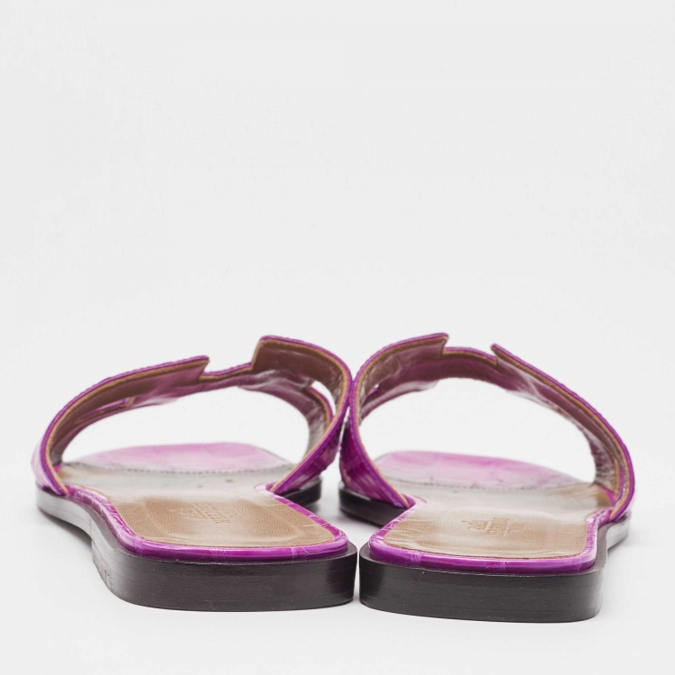 Pre Owned Hermès  Pink Crocodile Oran Flat Slides Size 39  