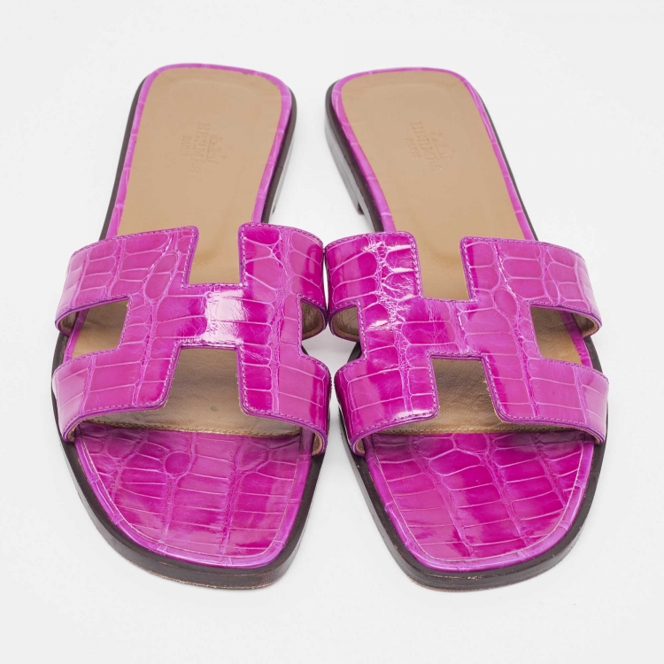 Pre Owned Hermès  Pink Crocodile Oran Flat Slides Size 39  