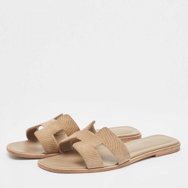 Pre Owned Hermes Beige Suede Oran Flat Slides Size 38.5 