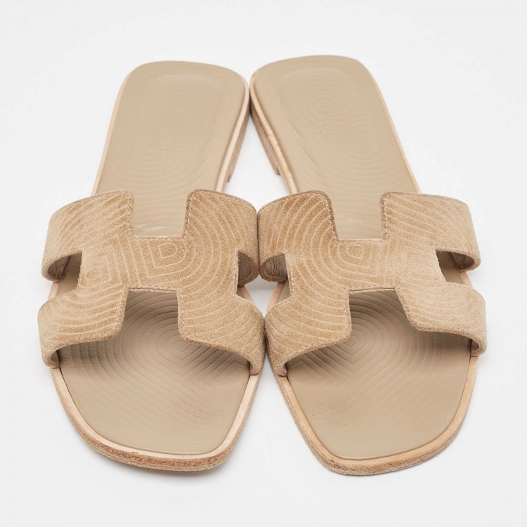 Pre Owned Hermes Beige Suede Oran Flat Slides Size 38.5 