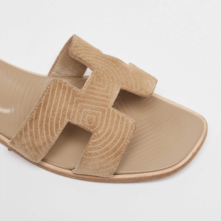 Pre Owned Hermes Beige Suede Oran Flat Slides Size 38.5 