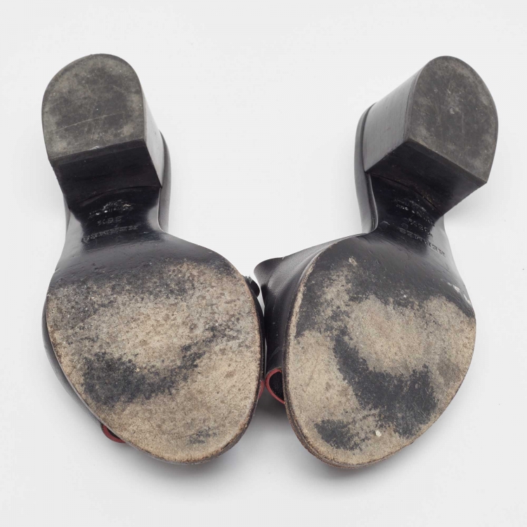 Pre Owned Hermes Black Leather Mona Sandals Size 36.5