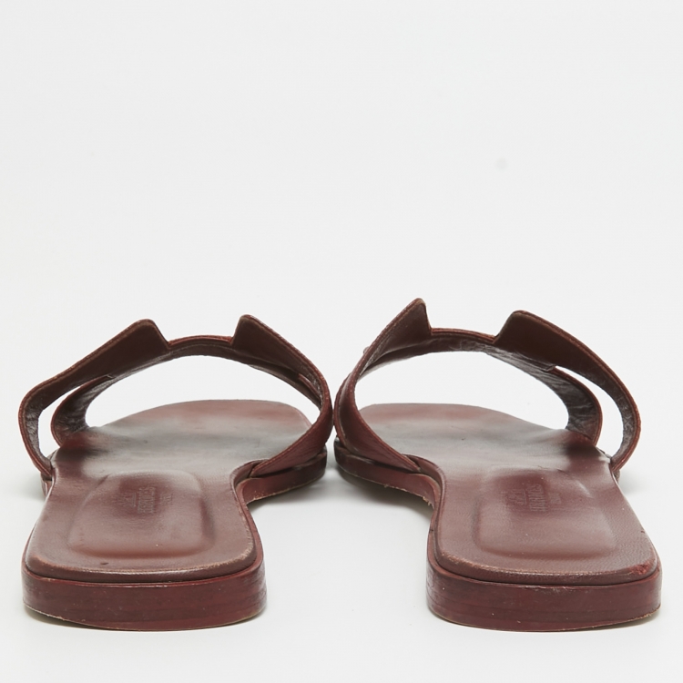 Pre Owned Hermes Burgundy Leather Oran Flat Slides Size 38