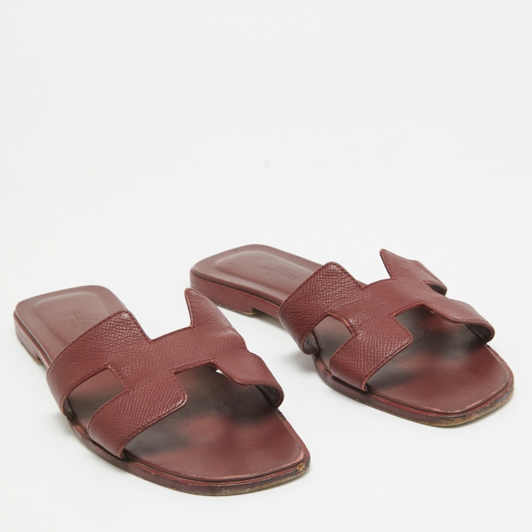Pre Owned Hermes Burgundy Leather Oran Flat Slides Size 38