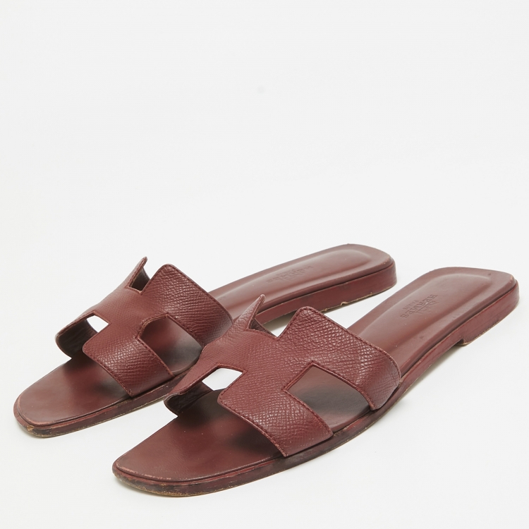 Pre Owned Hermes Burgundy Leather Oran Flat Slides Size 38