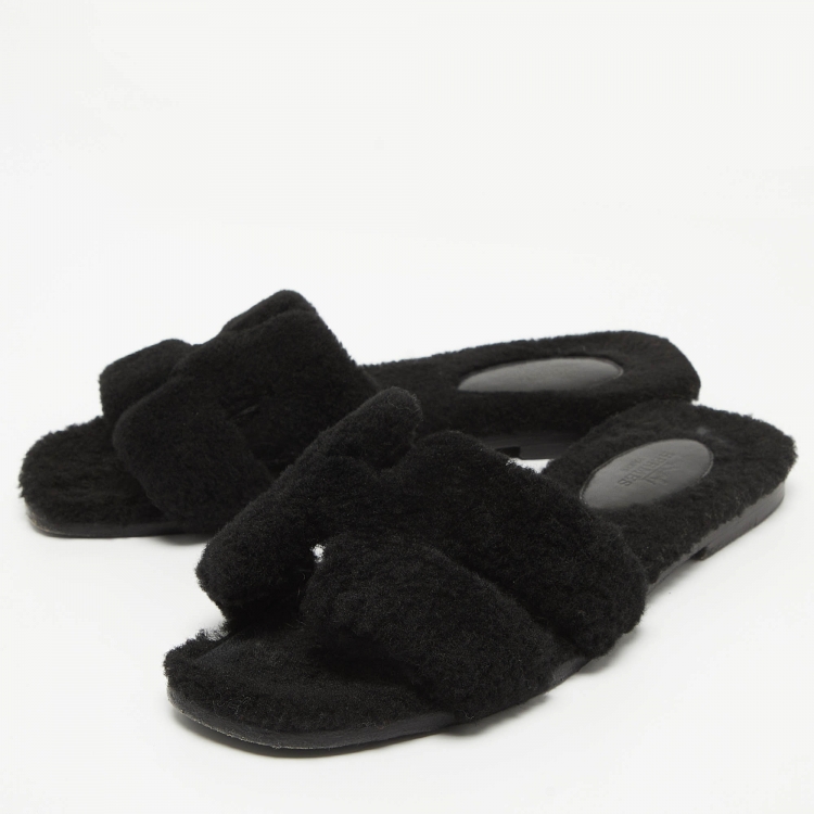 Pre Owned Hermes Black Shearling  Oran Flat Slides Size 37  