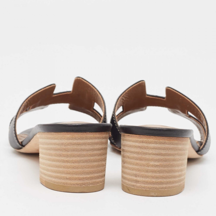 Pre Owned Hermes Black Leather Oasis Sandals Size 37.5