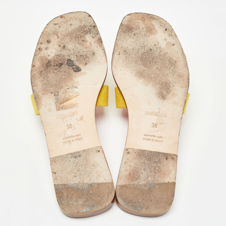 مملوكة مسبقًا Hermes Yellow Suede Oran Flat Slides Sizes Size 38