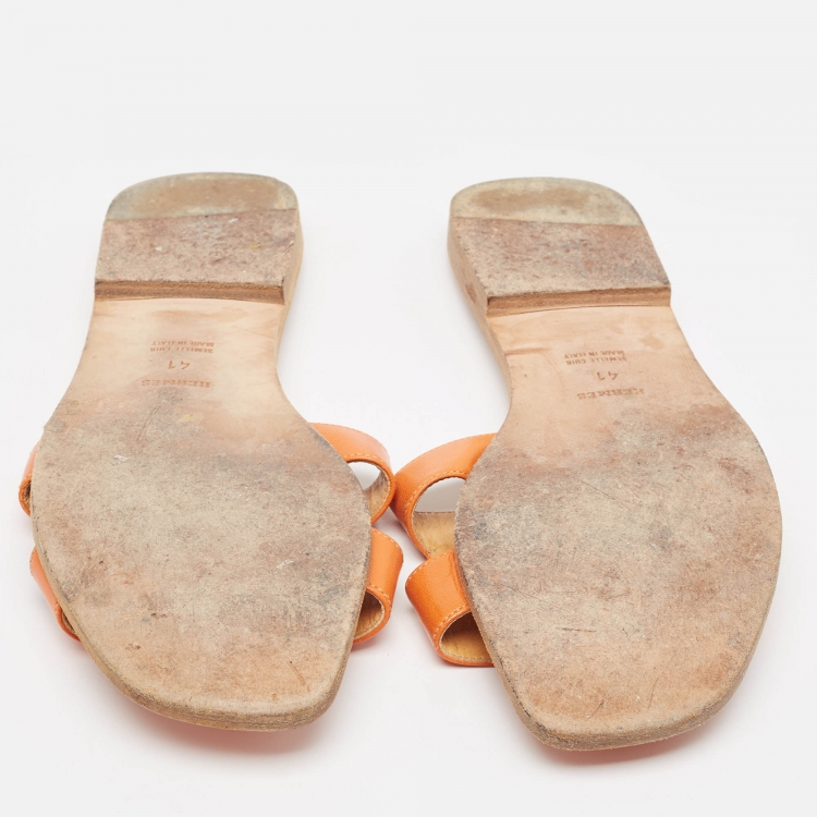 مملوكة مسبقًا Hermes Orange Leather Oran Flat Slides Size 41
