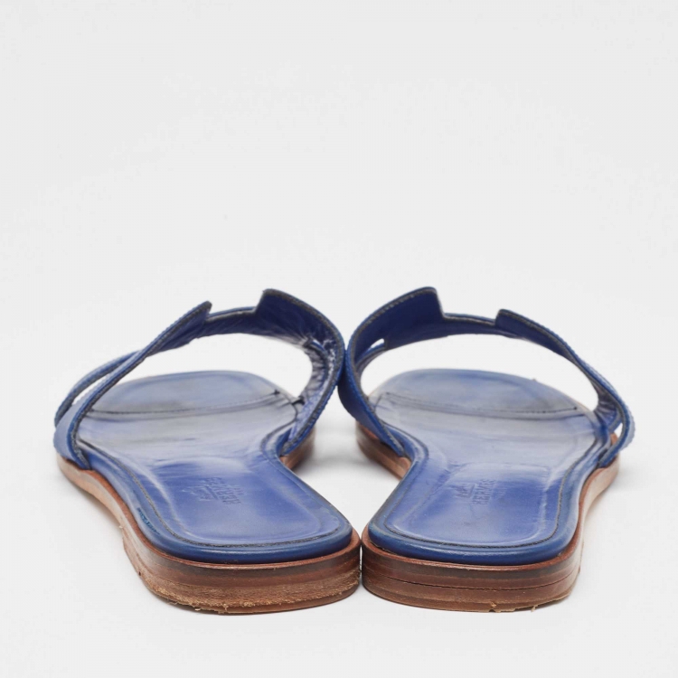 Pre Owned Hermès Blue Leather Oran Flat Slides Size 39