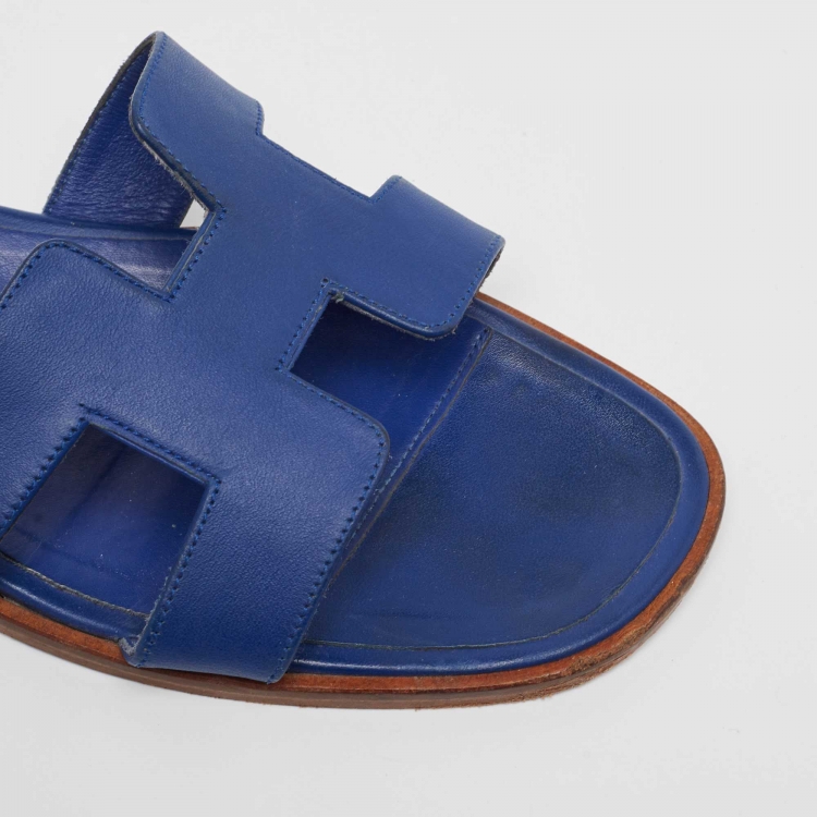 Pre Owned Hermès Blue Leather Oran Flat Slides Size 39