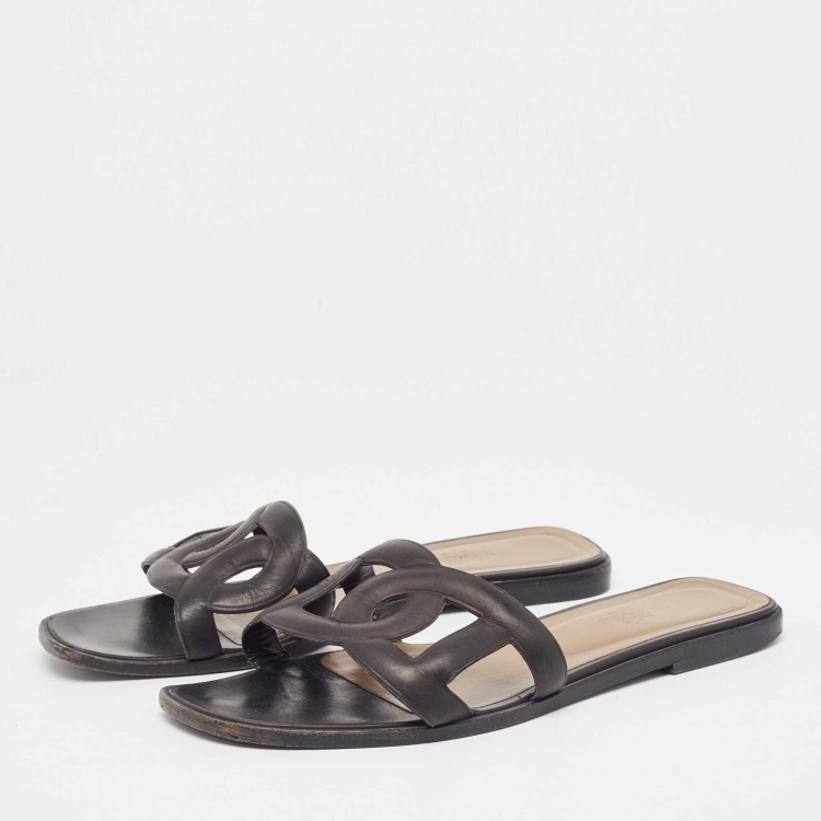 Pre Owned Hermes Black Leather Aloha Flat Slides Size 40