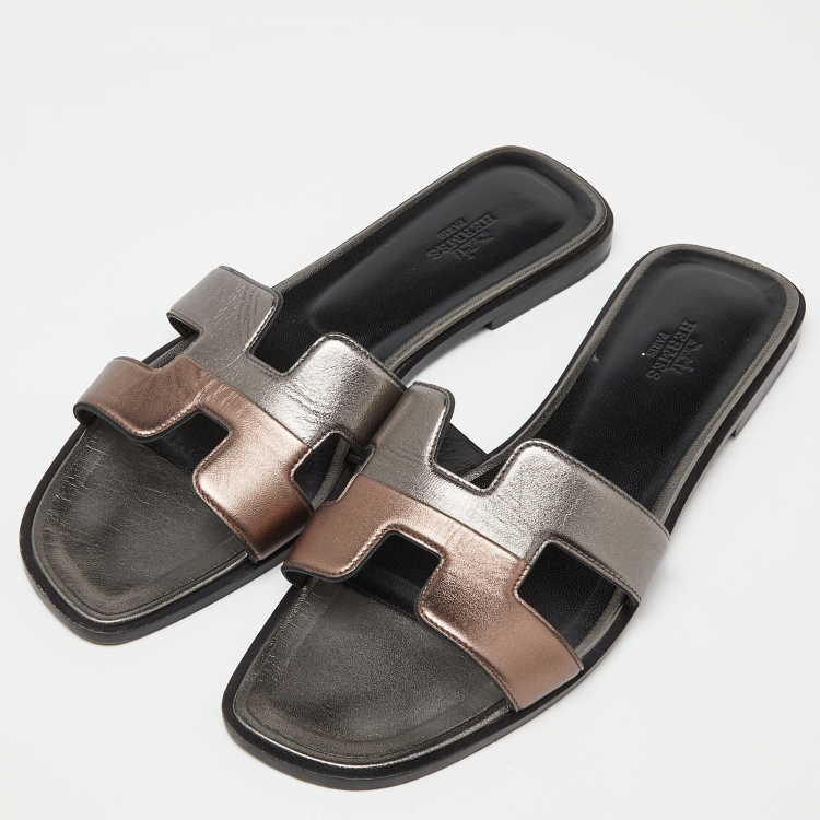 Pre Owned Hermes Metallic Leather Oran Flat Slides Size 40